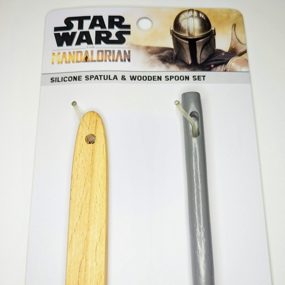 Disney Star Wars Baby Yoda Mandalorian Spatula And Spoon Set (Cutest Bounty) - Picture 4 of 5